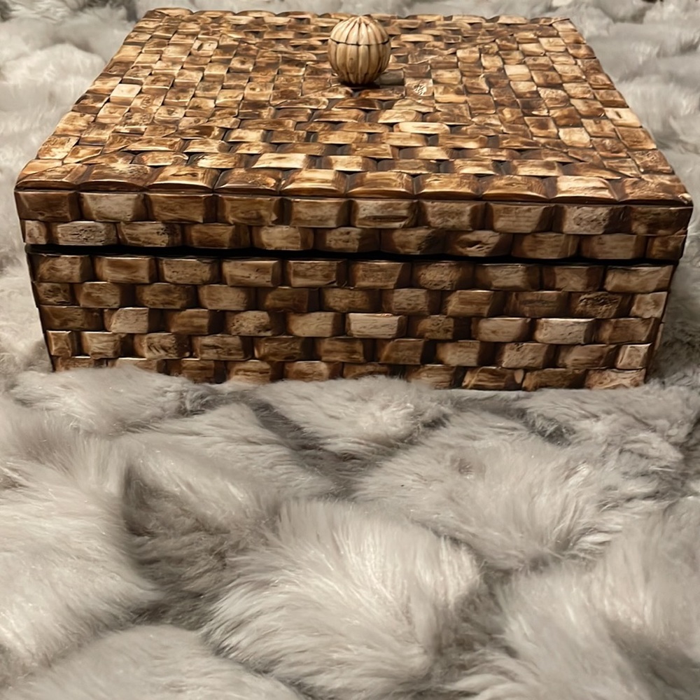 Handmade Horn Veneer Wooden Decorative Box